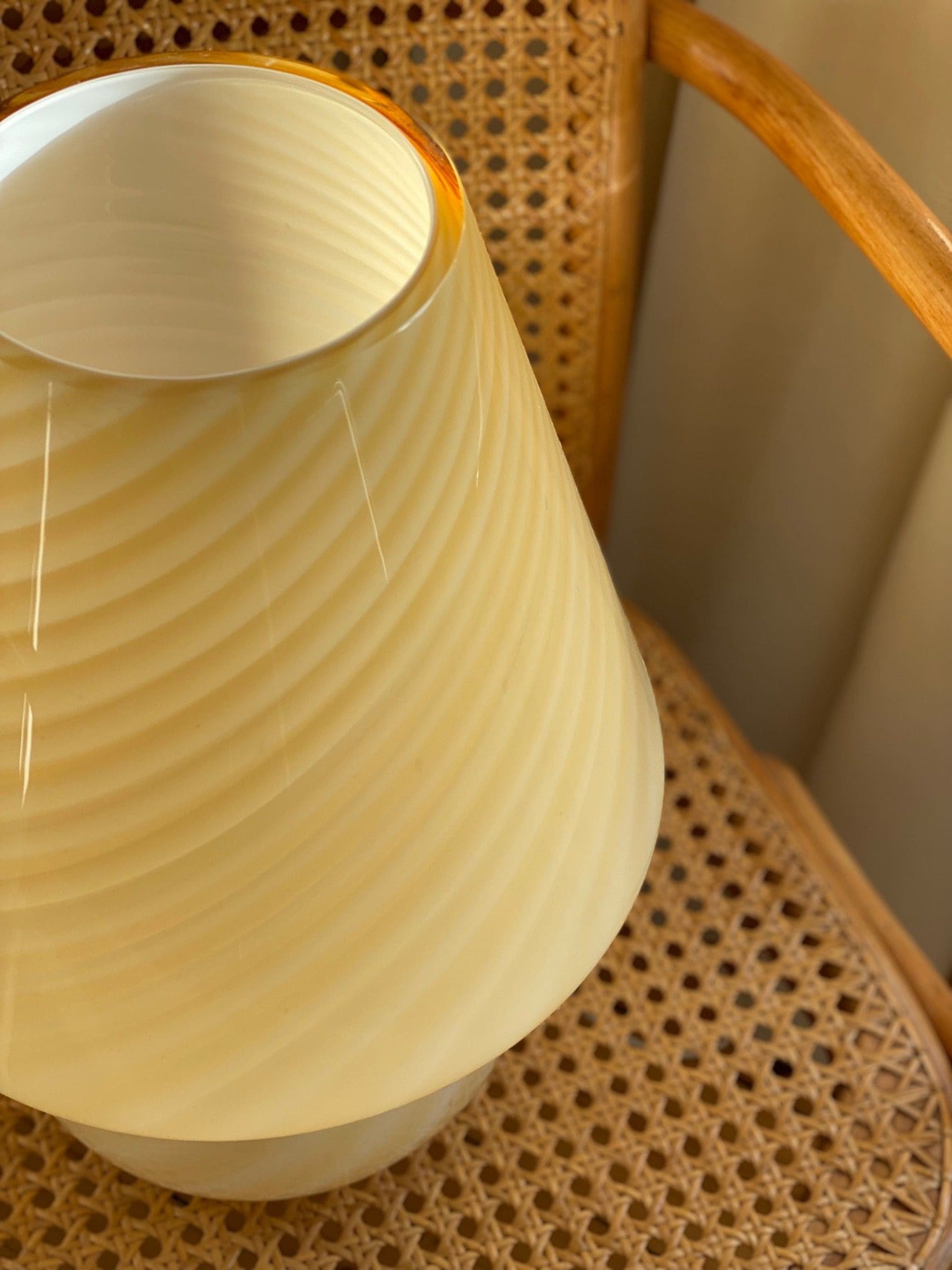 Vintage murano mushroom tablelamp