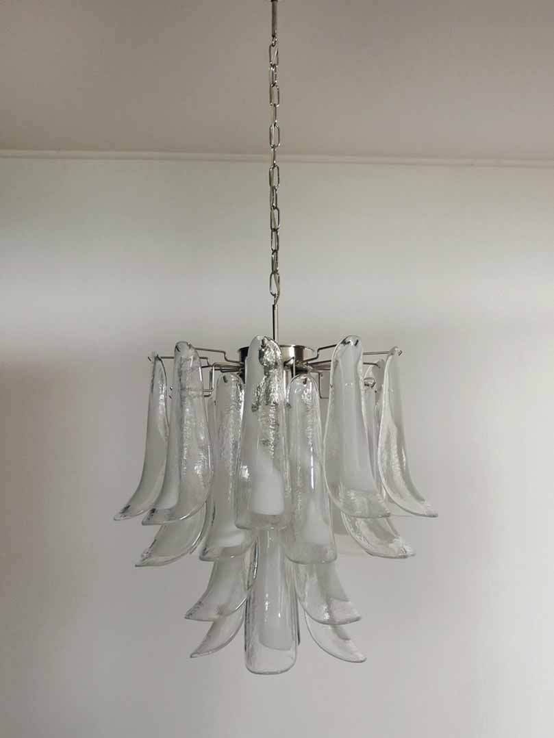Murano chandelier - 26 petals - White