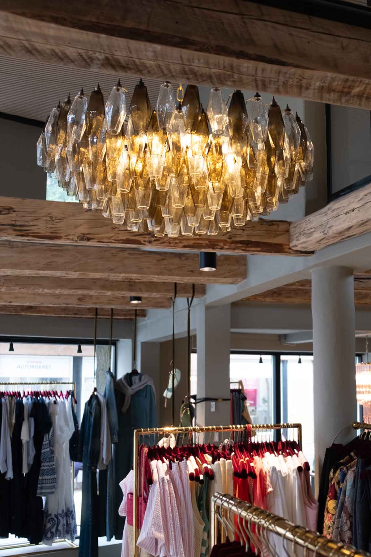 Poliedri Murano chandelier at La Chris
